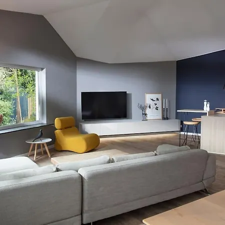 Ferienhaus Oak Tree Natur, Sauna & Whirlpool