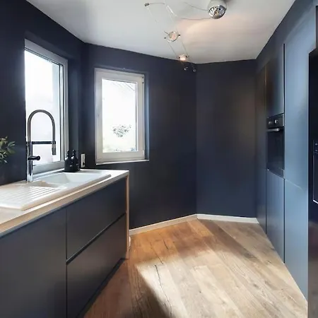 Ferienhaus Oak Tree Natur, Sauna & Whirlpool فيلة