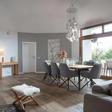 Ferienhaus Oak Tree Natur, Sauna & Whirlpool *