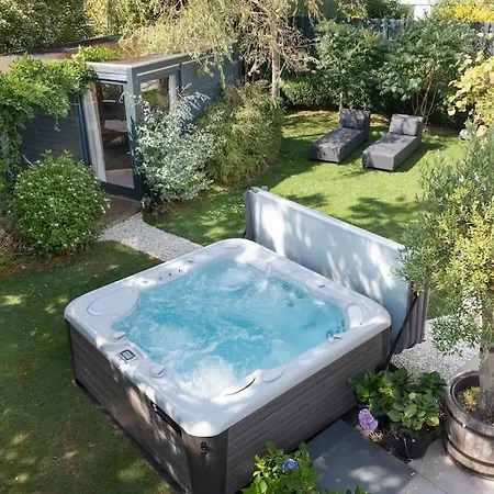 Ferienhaus Oak Tree Natur, Sauna & Whirlpool * Nachtsheim