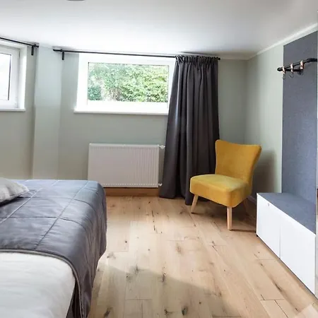 Ferienhaus Oak Tree Natur, Sauna & Whirlpool فيلة Nachtsheim