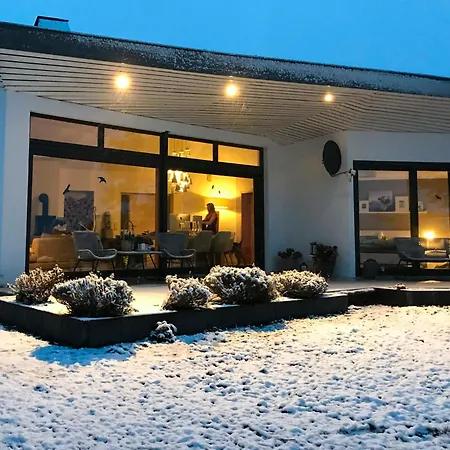 Ferienhaus Oak Tree Natur, Sauna & Whirlpool * Nachtsheim